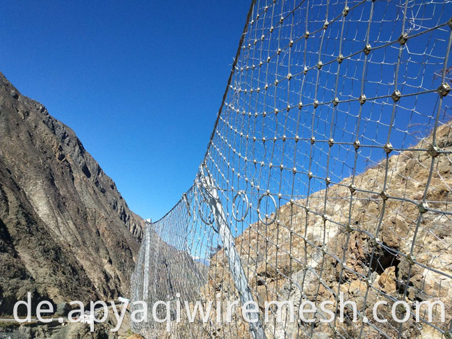 Neigungsschutzzaun für Berg SNS Hangschutznetz Netting Stahl Kabel gewalztes Netto GPS2 Rockfall Barriere Netz